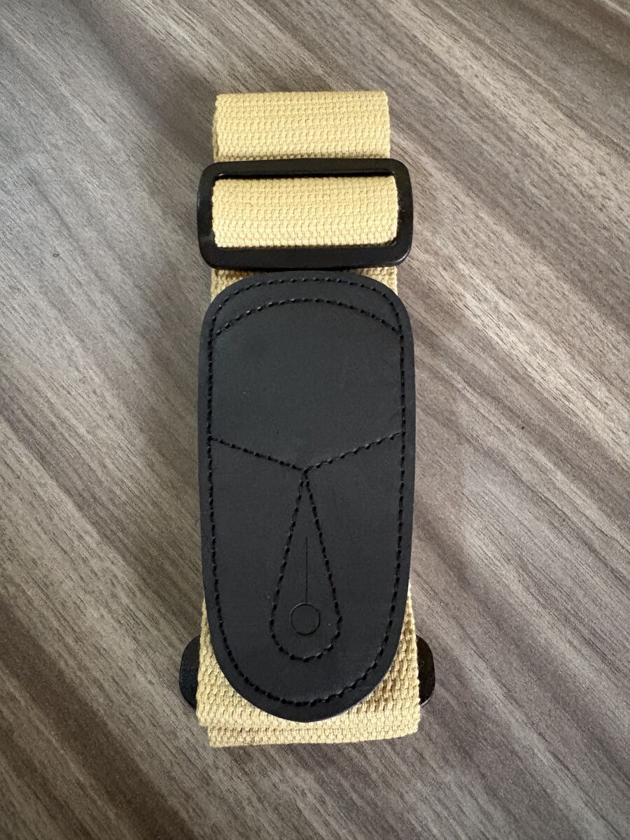 guitar strap